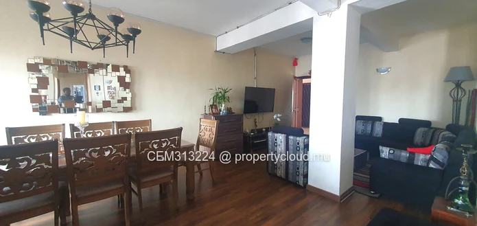 Semi-Furnished Apartment for Sale – Curepipe Town Centre 