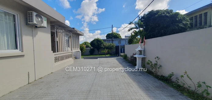 House for Sale – Heart of Vacoas 3 Bedrooms