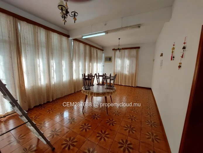 House For Sale In  ward 4 Port Louis 