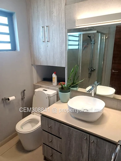 Furnished Studio for Rent – Ebène 