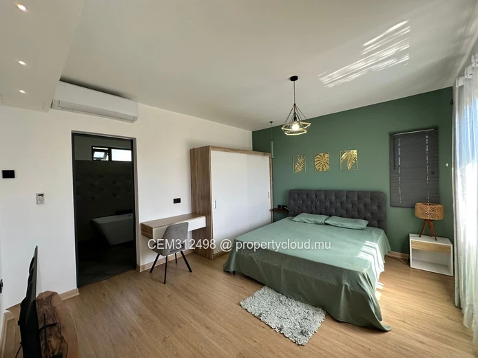 Exceptional Contemporary  4-bedroom Villa for sale in Grand-Baie — Vingt-Pieds